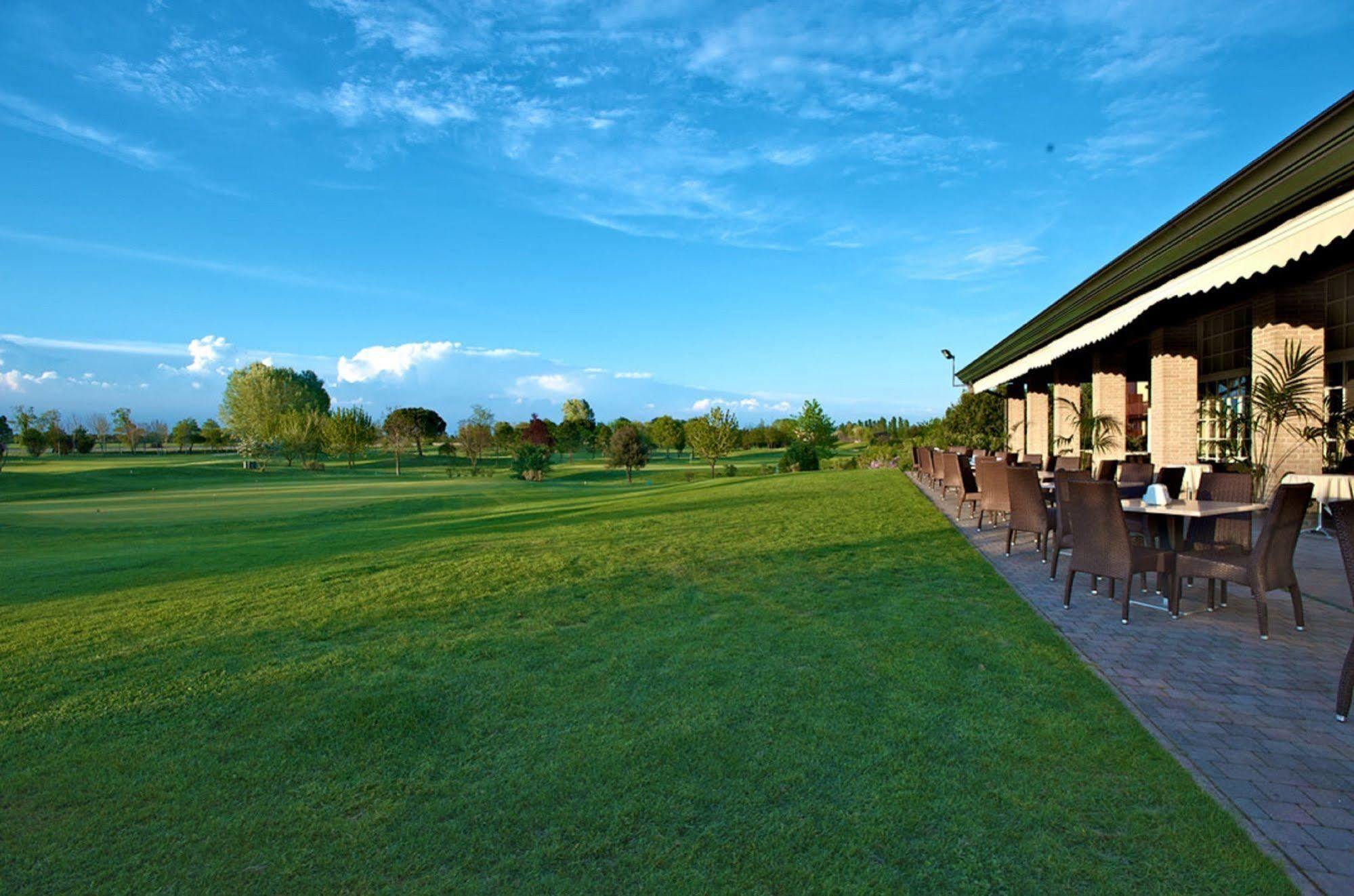 Hotel Golf Inn Lignano Sabbiadoro Eksteriør billede