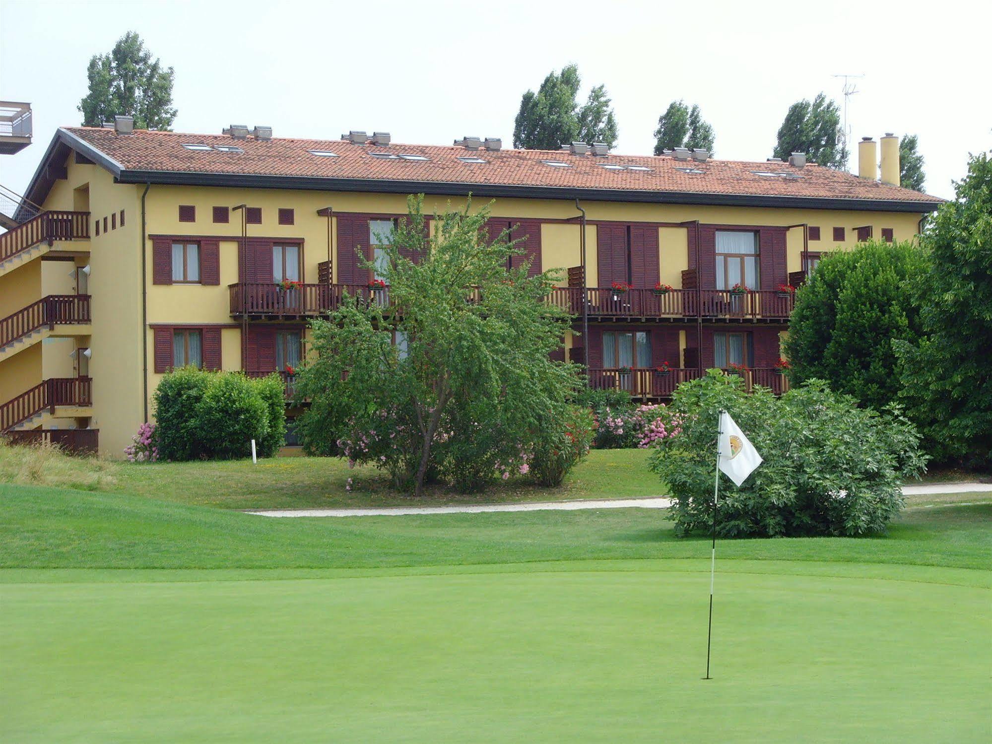 Hotel Golf Inn Lignano Sabbiadoro Eksteriør billede